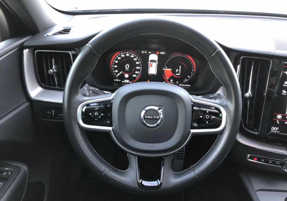 volvo-xc60-b6-2-0-awd-2020-gasolina-1969cc