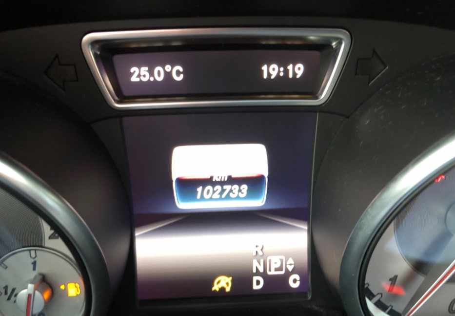 mercedes-benz-gla-200-cdi-2016-diesel-2143cc
