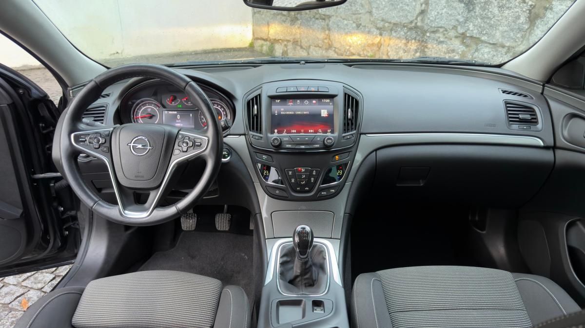 opel-insignia-sports-tourer-2017-diesel-1598cc