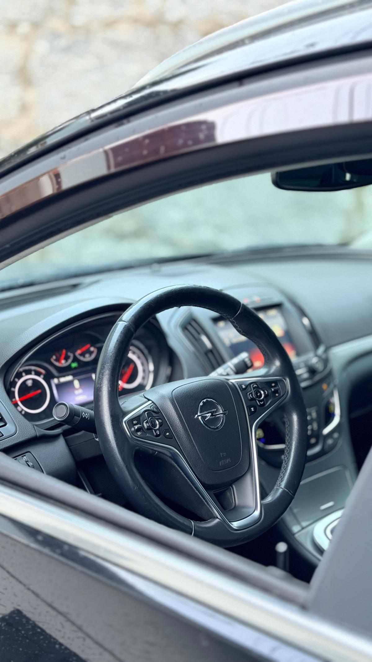opel-insignia-sports-tourer-2017-diesel-1598cc