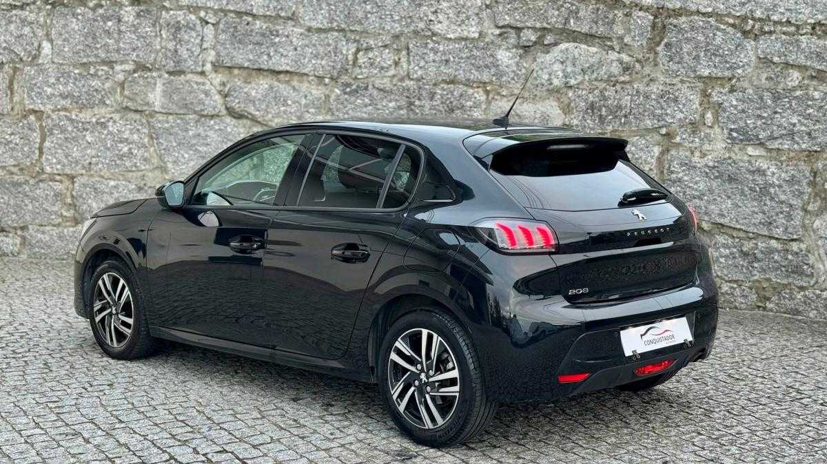 peugeot-208-2021-gasolina-1199cc