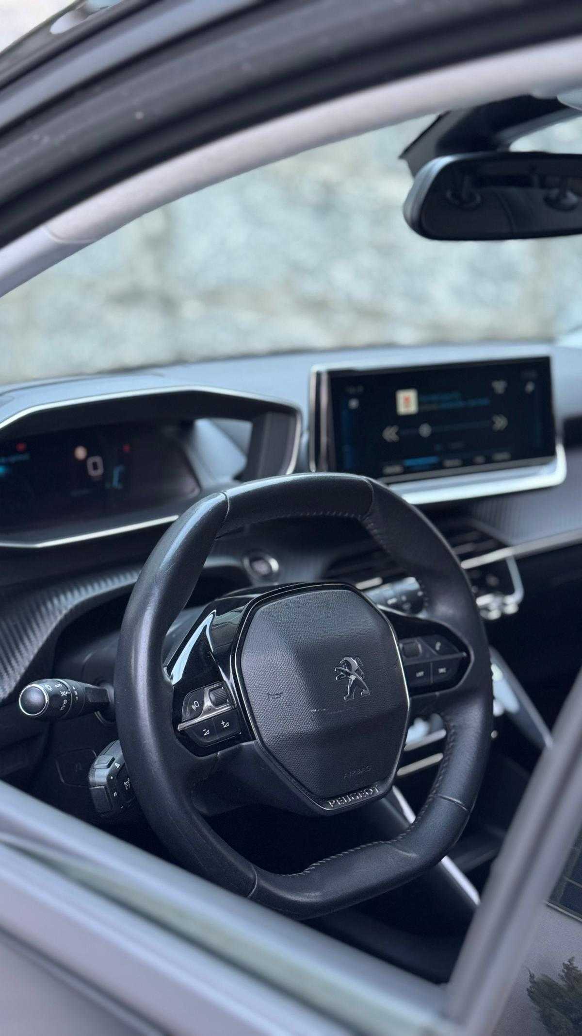 peugeot-208-2021-gasolina-1199cc