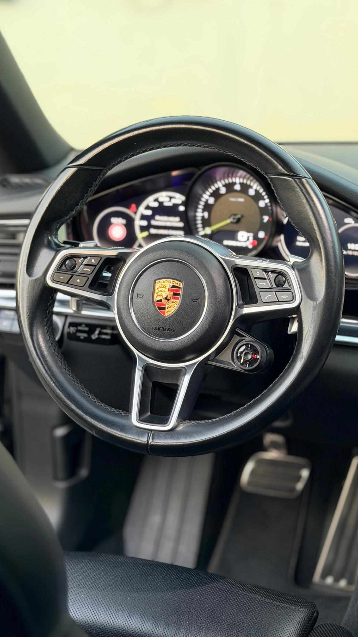 porsche-panamera-2018-hibrido-a-gasolina-2894cc