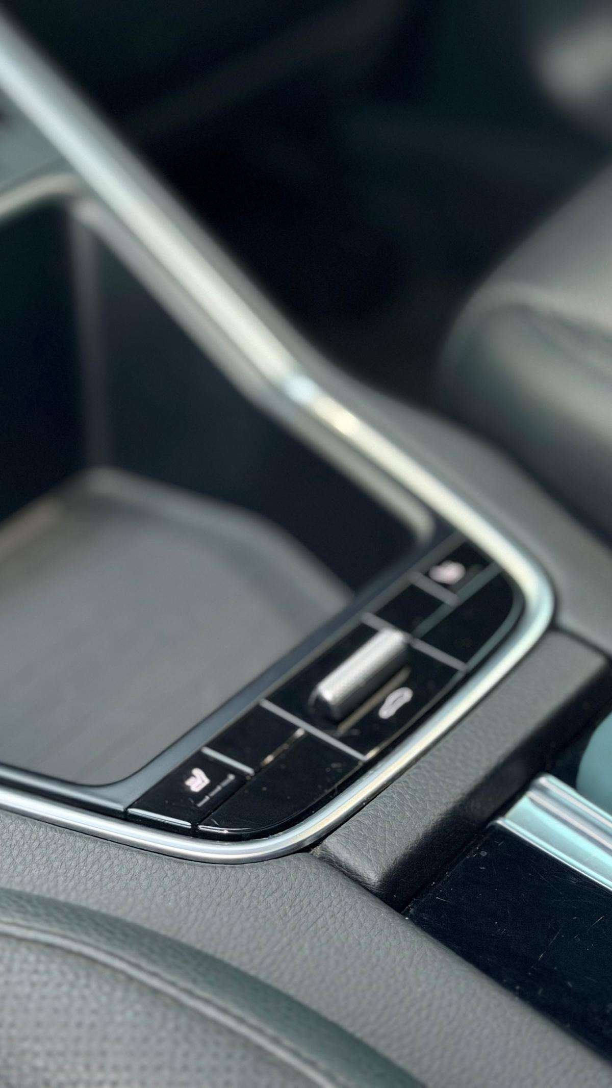 porsche-panamera-2018-hibrido-a-gasolina-2894cc