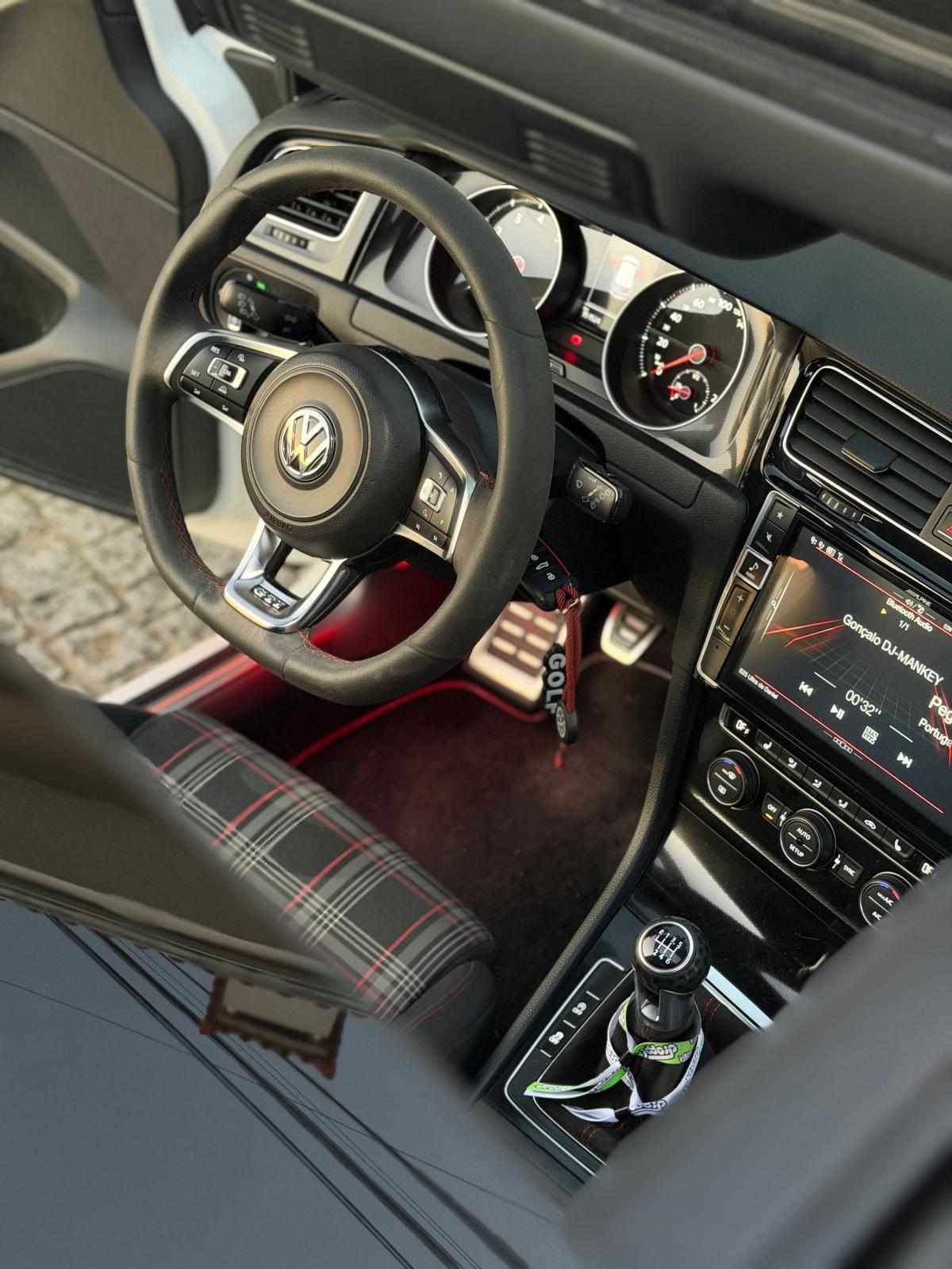 volkswagen-golf-2013-gasolina-1984cc