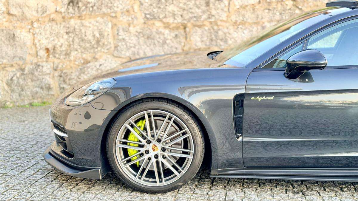 porsche-panamera-sport-turismo-2018-hibrido-a-gasolina-2894cc