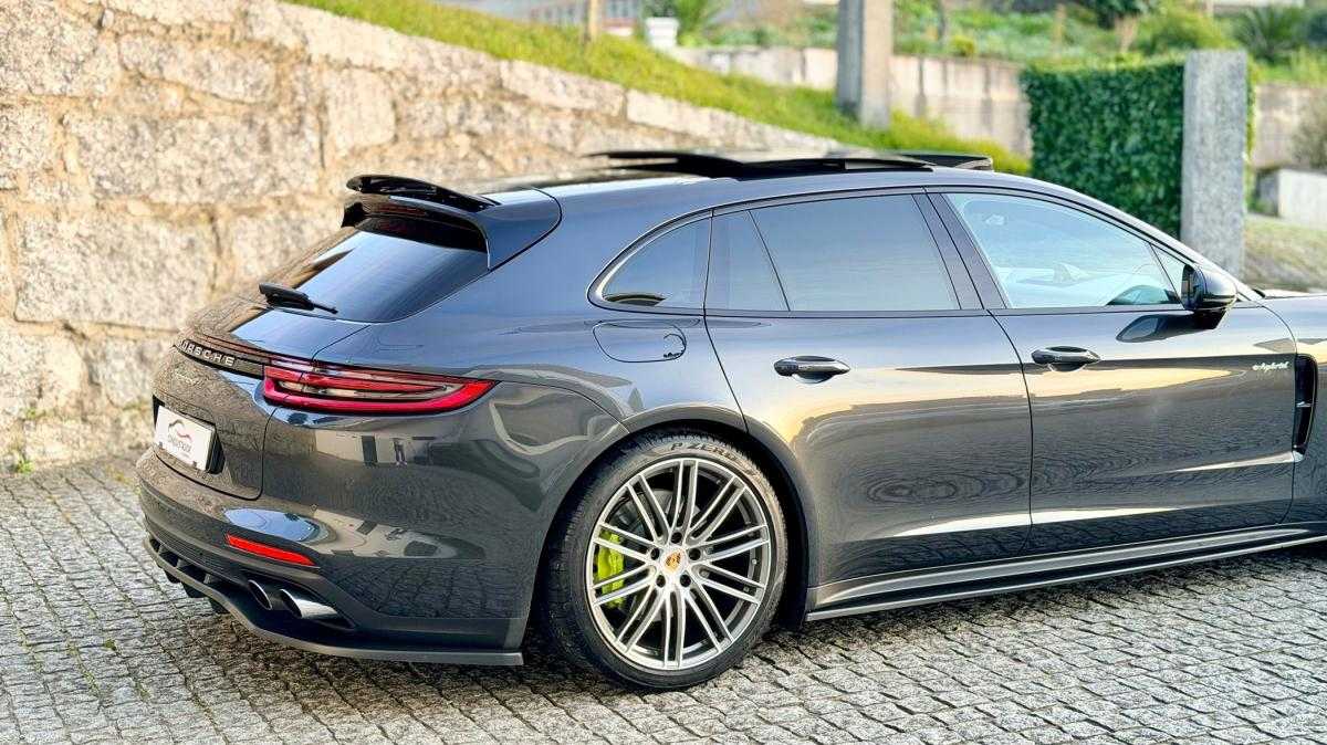 porsche-panamera-sport-turismo-2018-hibrido-a-gasolina-2894cc