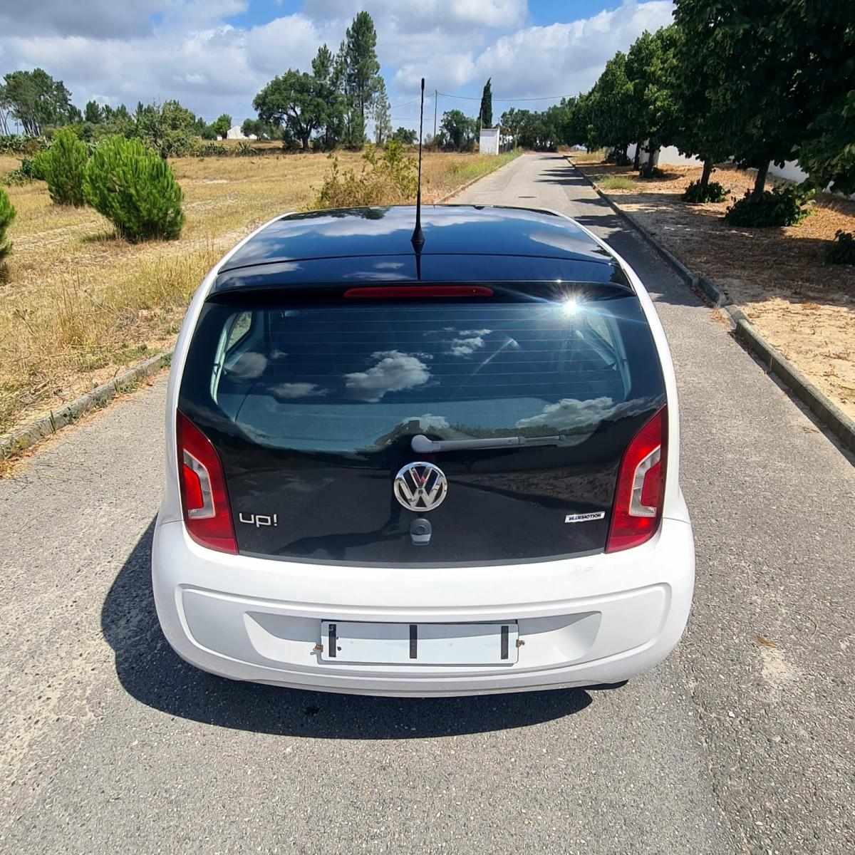 volkswagen-up-1-0-2015-gasolina-999cc