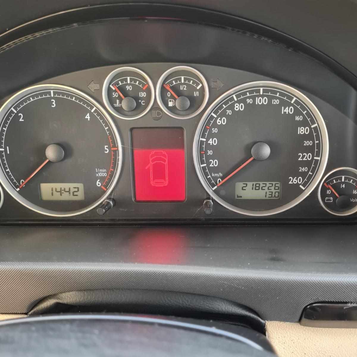 volkswagen-sharan-2-0-tdi-2008-diesel-1968cc