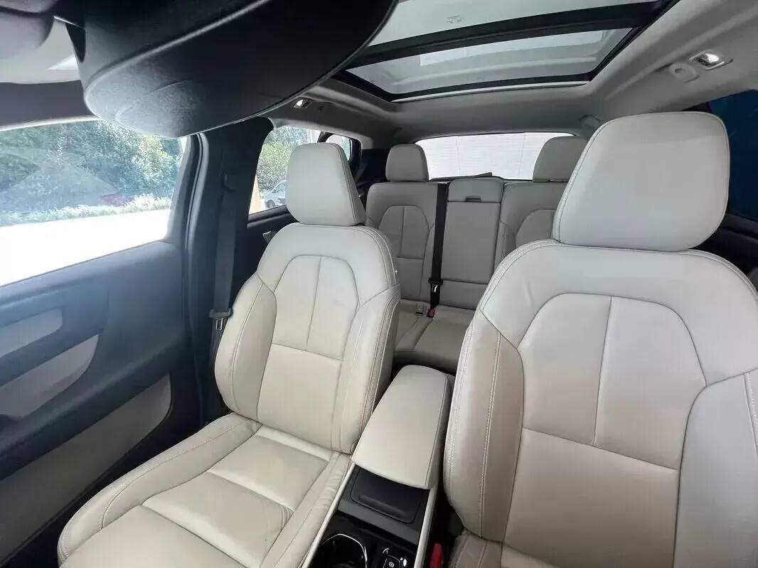 volvo-xc40-2023-gasolina-1477cc