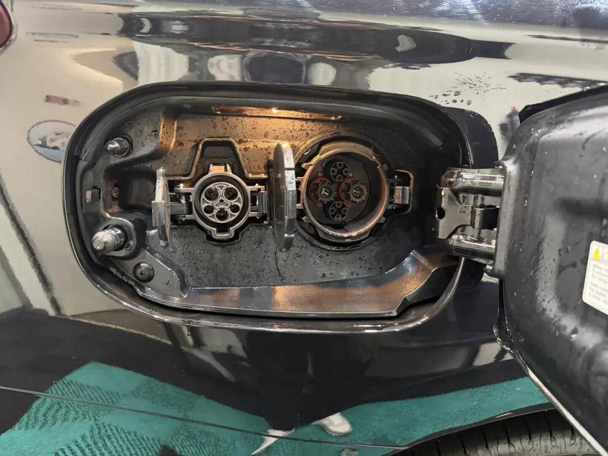 mitsubishi-outlander-2020-hibrido-a-gasolina-2360cc