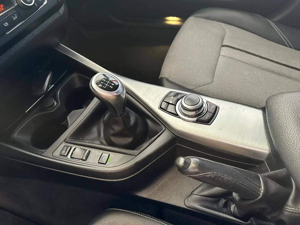 bmw-serie-1-116d-2012-diesel-1598cc