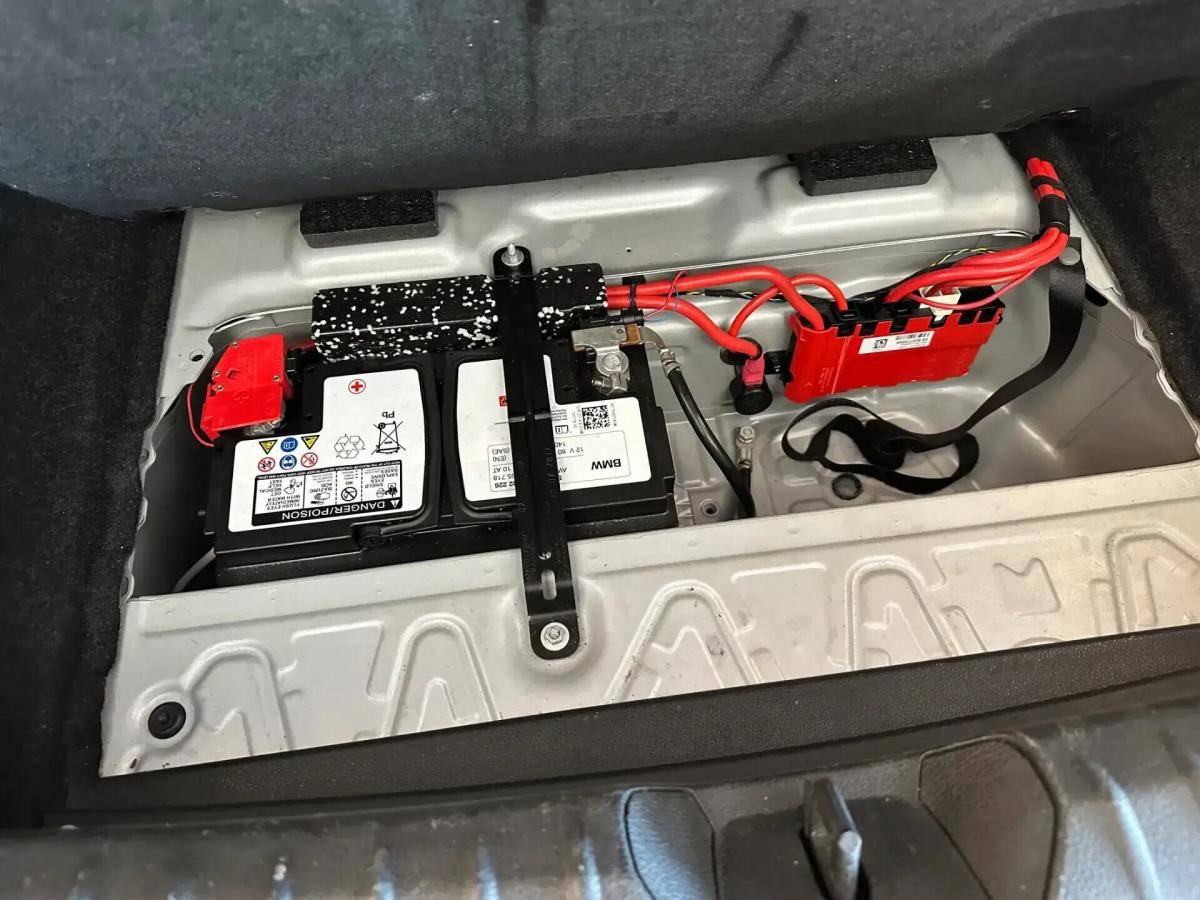 bmw-serie-1-116d-2012-diesel-1598cc