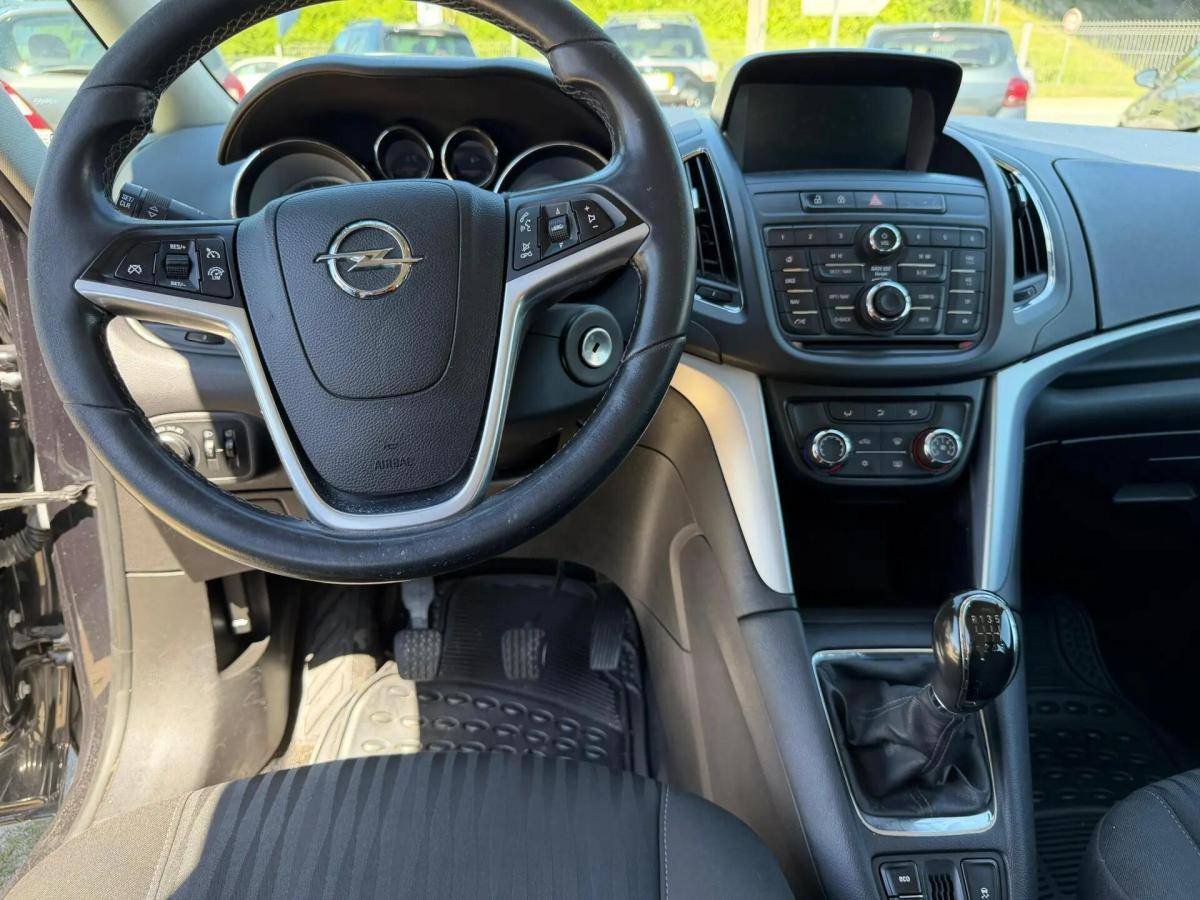 opel-zafira-2016-diesel-1598cc