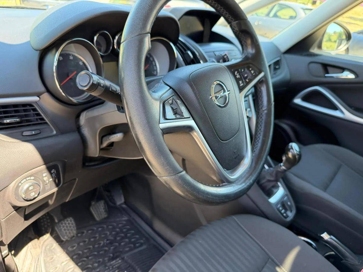 opel-zafira-2016-diesel-1598cc