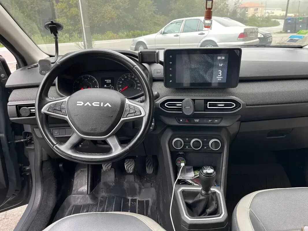 dacia-jogger-2023-gpl-999cc