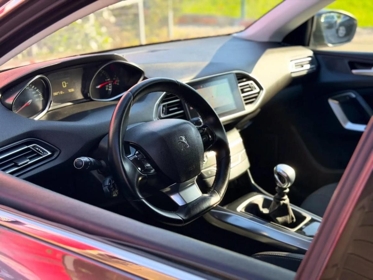 peugeot-308-sw-2018-diesel-1499cc