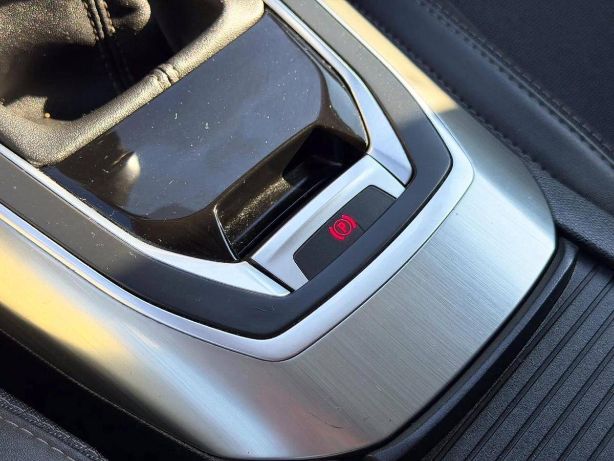 peugeot-308-sw-2018-diesel-1499cc