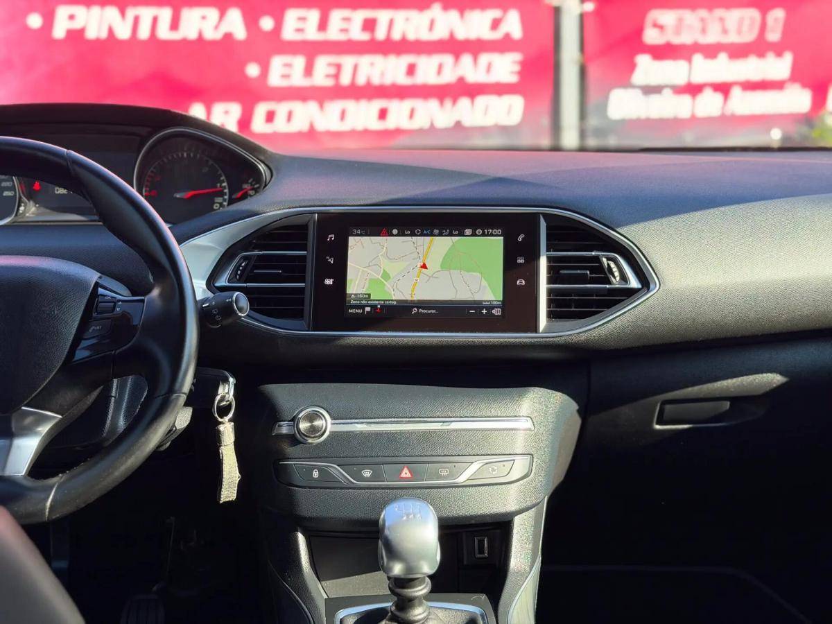 peugeot-308-sw-2018-diesel-1499cc