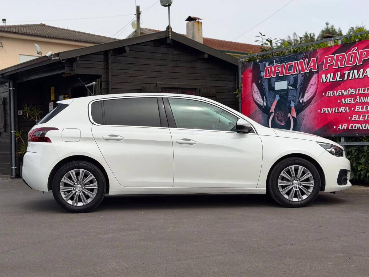 peugeot-308-2021-diesel-1499cc