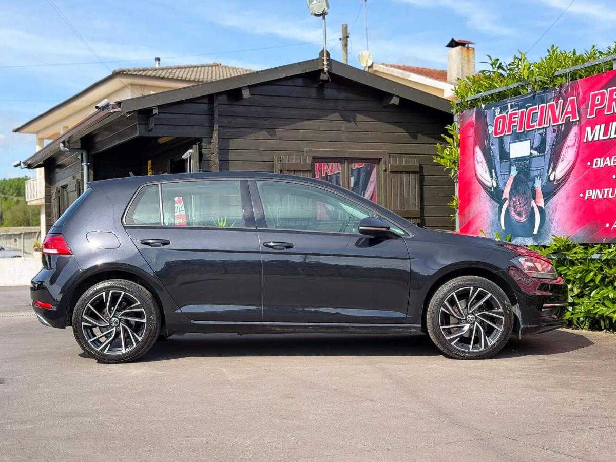 volkswagen-golf-2018-diesel-1598cc