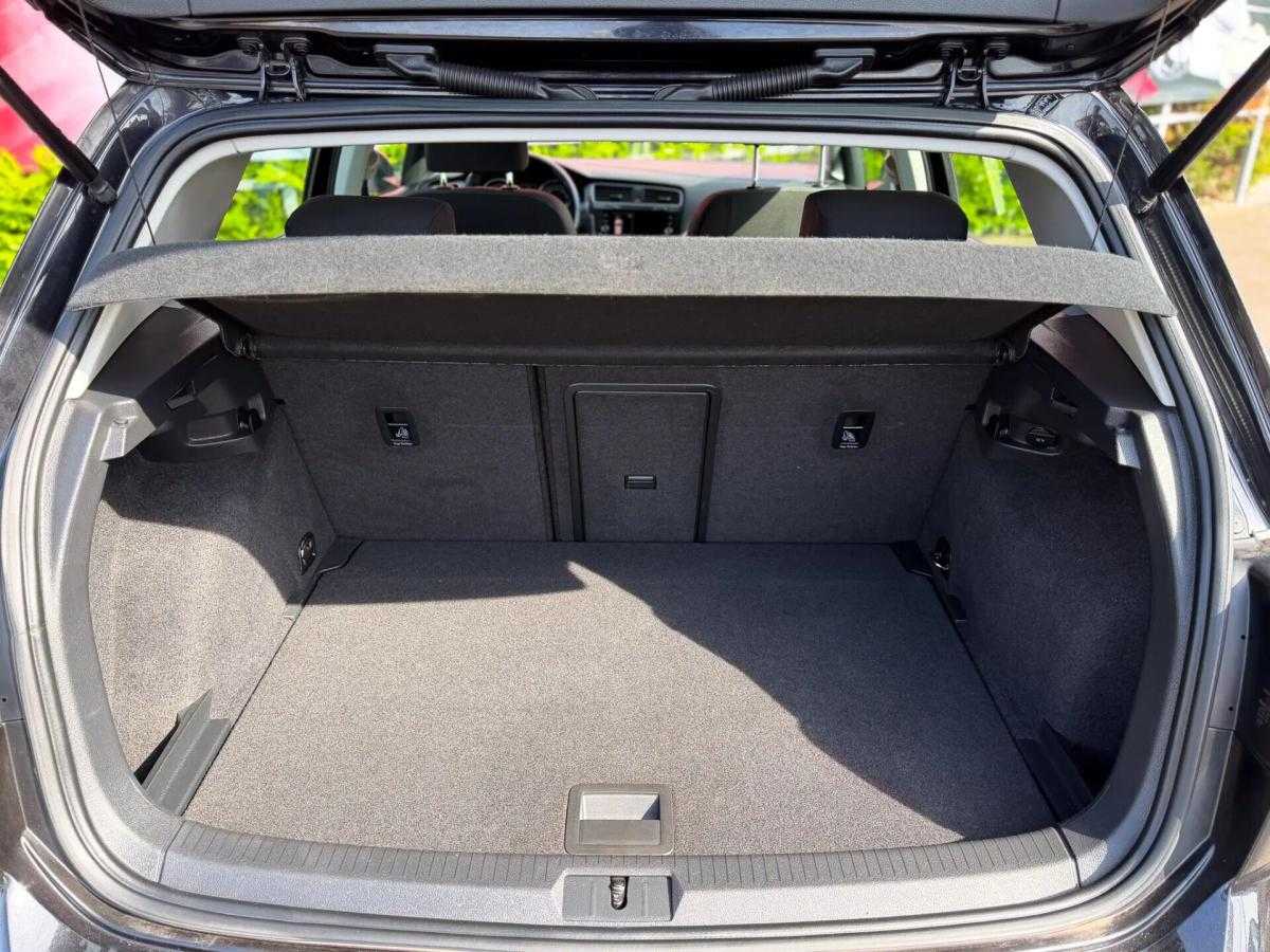 volkswagen-golf-2018-diesel-1598cc