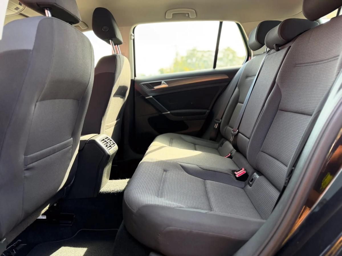 volkswagen-golf-2018-diesel-1598cc