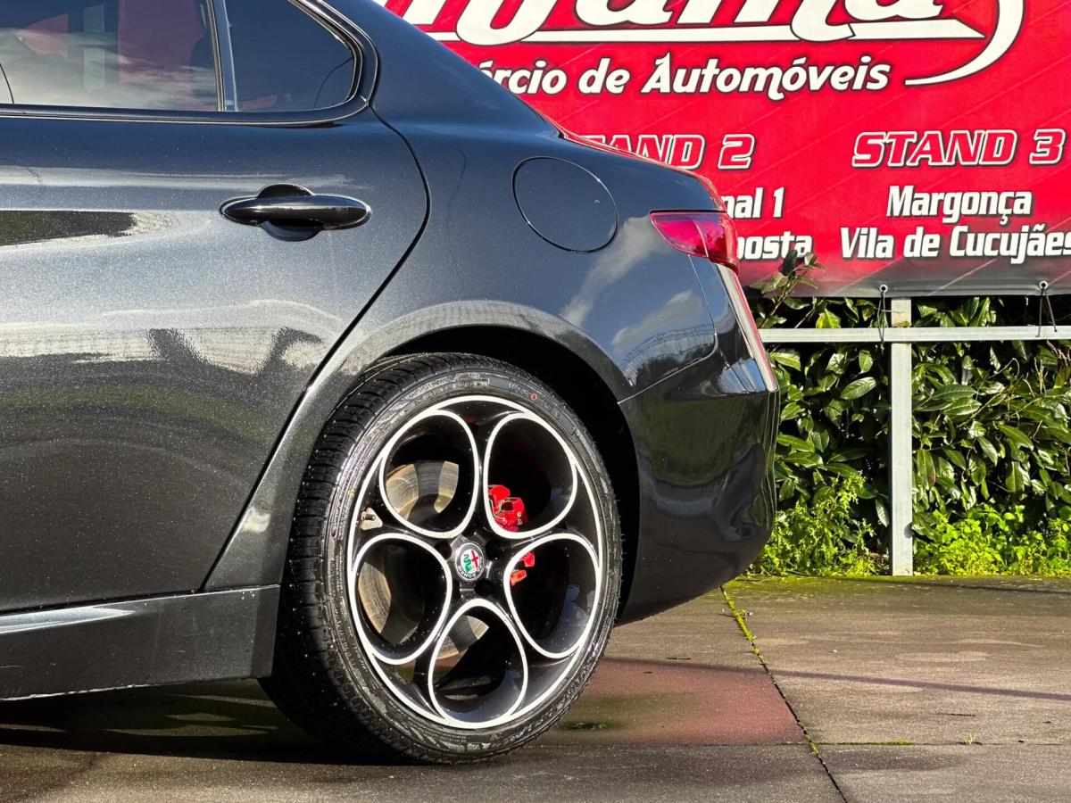 alfa-romeo-giulia-2022-diesel-2143cc