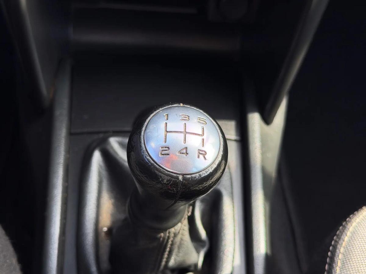 peugeot-207-2010-diesel-1398cc