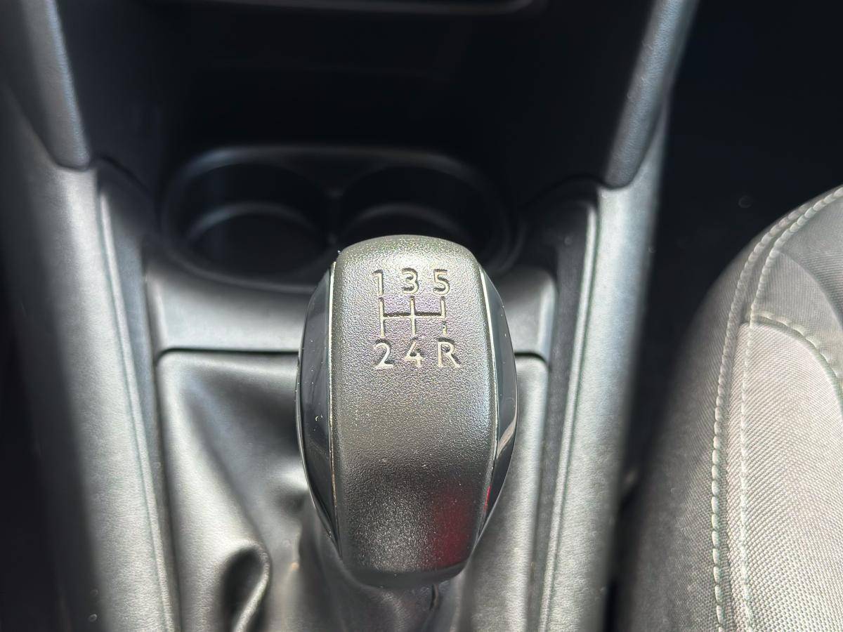 peugeot-208-2019-diesel-1499cc