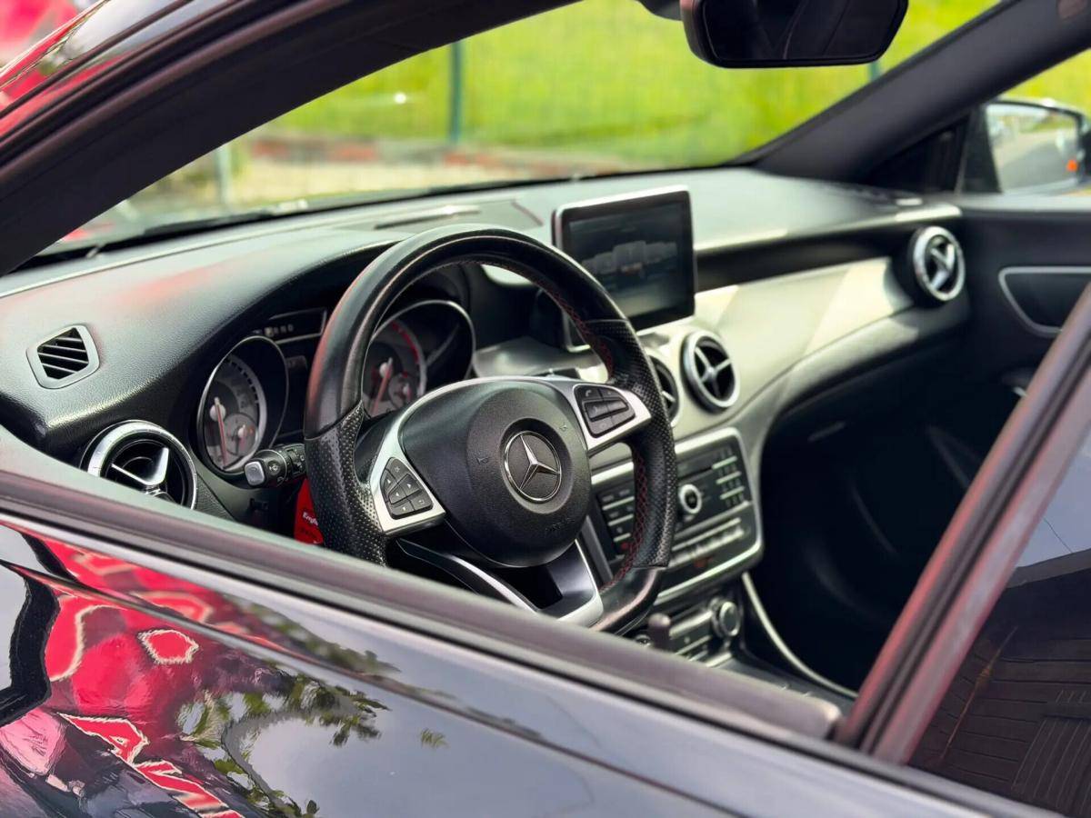 mercedes-benz-cla-220-cdi-shooting-brake-2016-diesel-2143cc