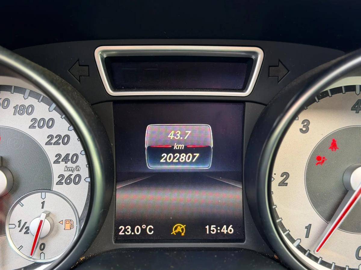 mercedes-benz-cla-220-cdi-shooting-brake-2016-diesel-2143cc