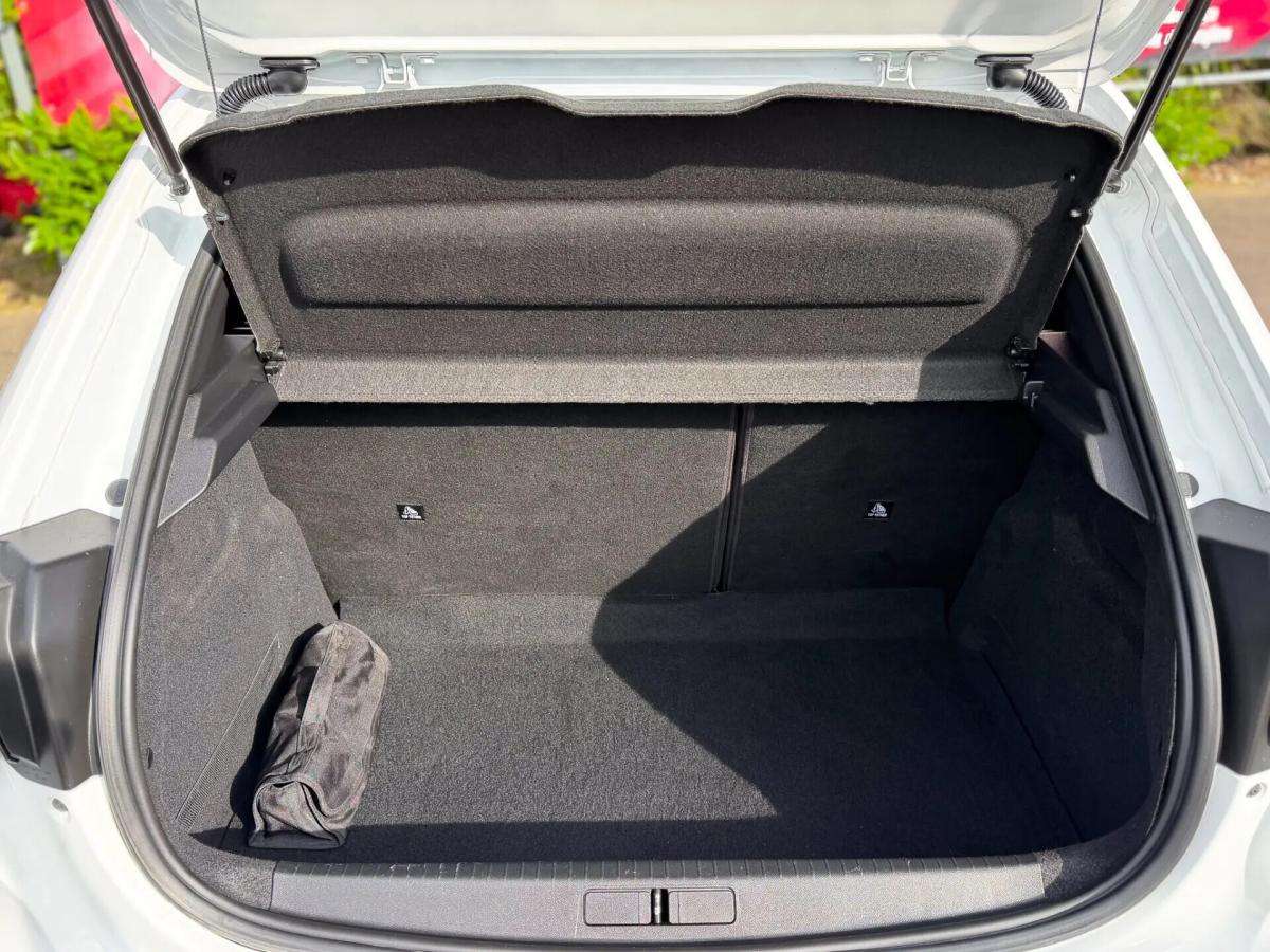 peugeot-208-2020-diesel-1499cc