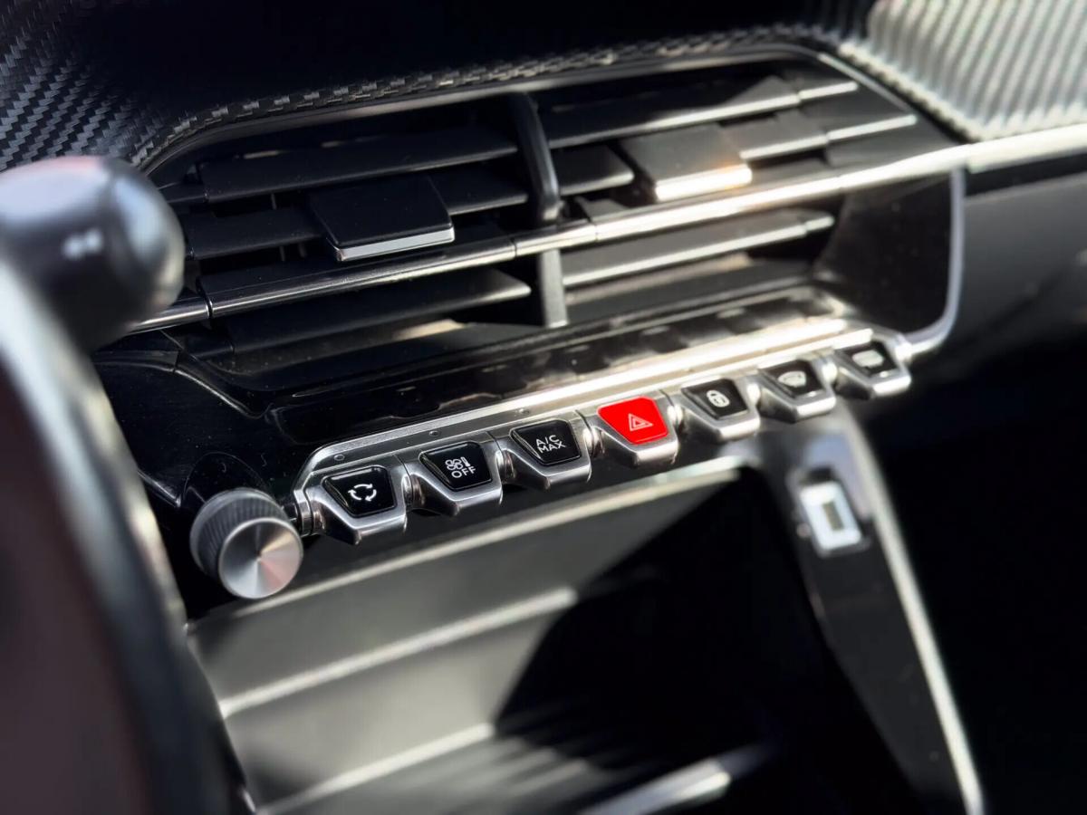 peugeot-208-2020-diesel-1499cc