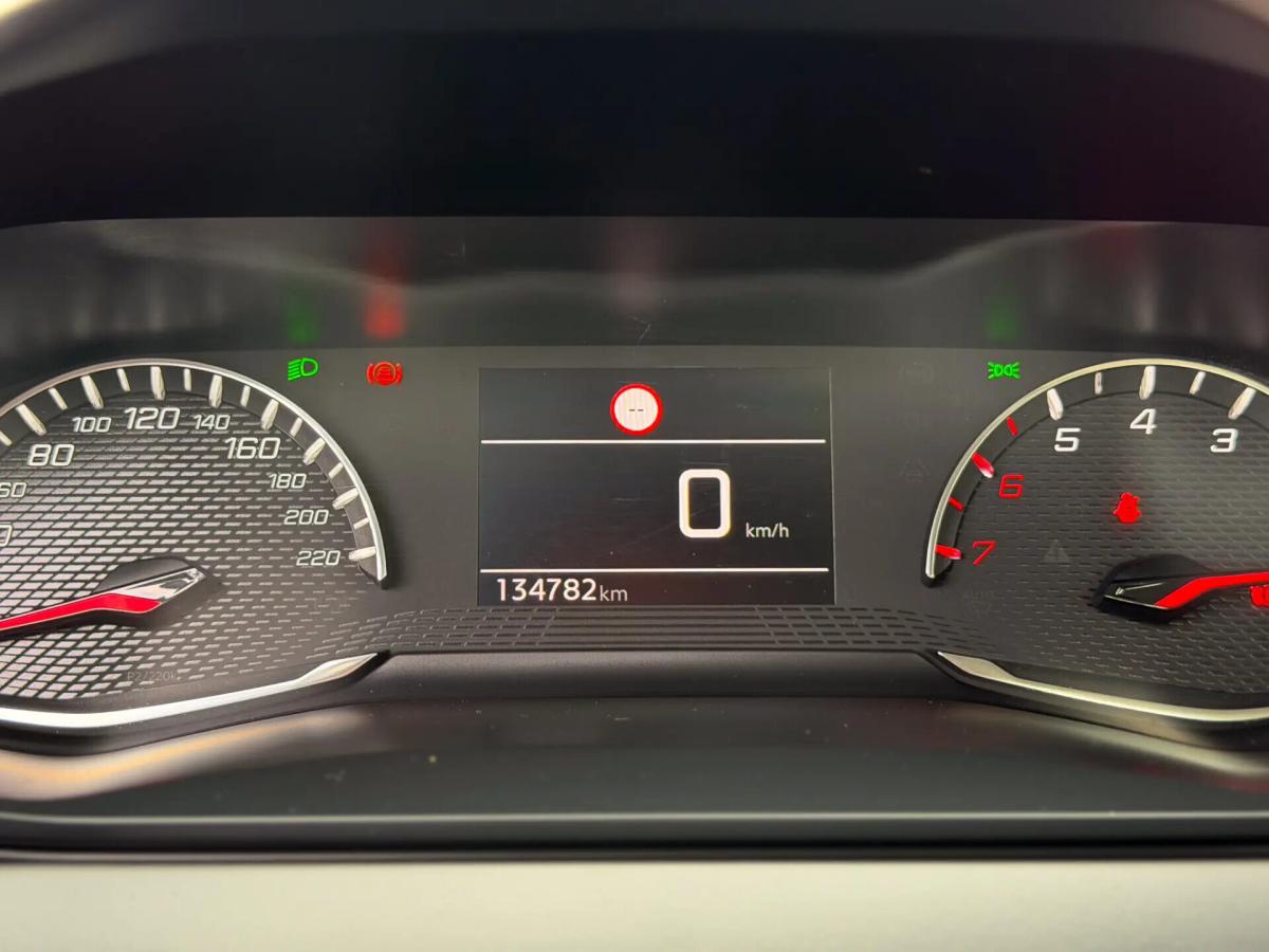 peugeot-208-2020-diesel-1499cc