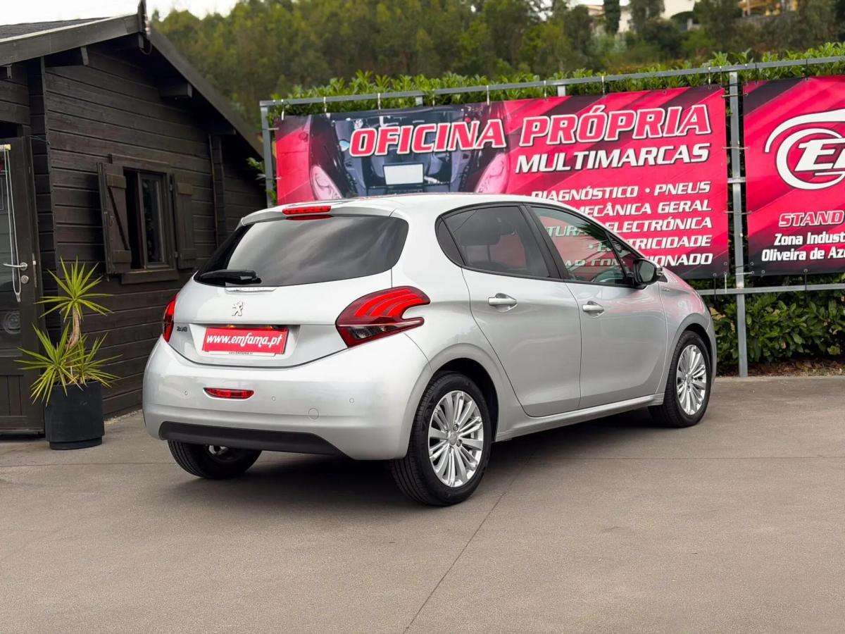 peugeot-208-2018-diesel-1560cc