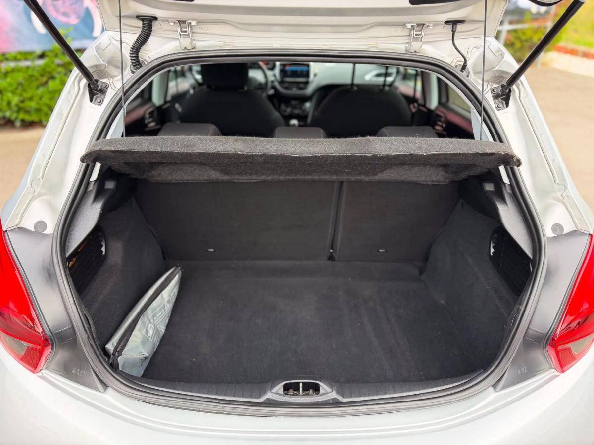 peugeot-208-2018-diesel-1560cc