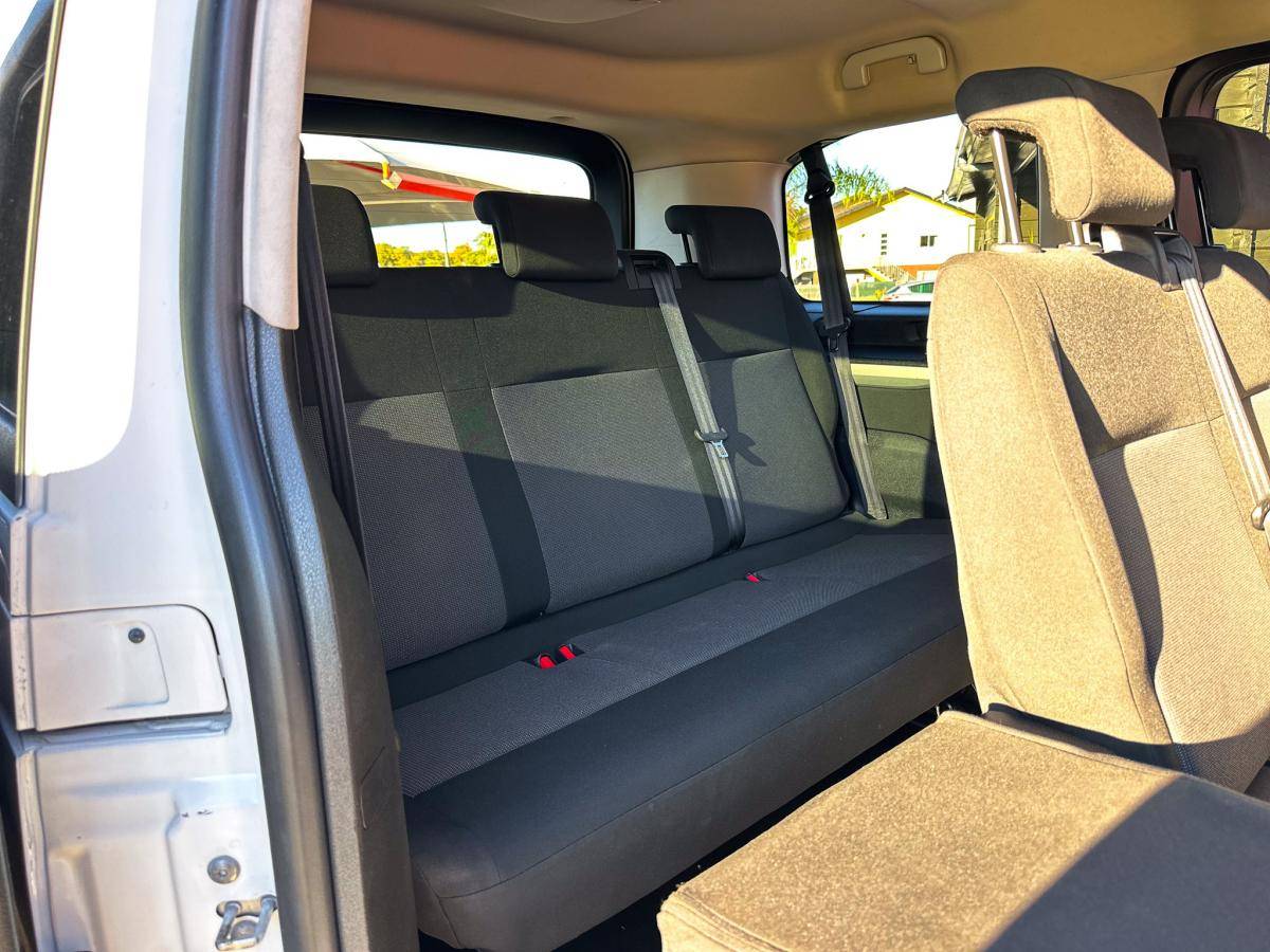peugeot-traveller-2018-diesel-1499cc