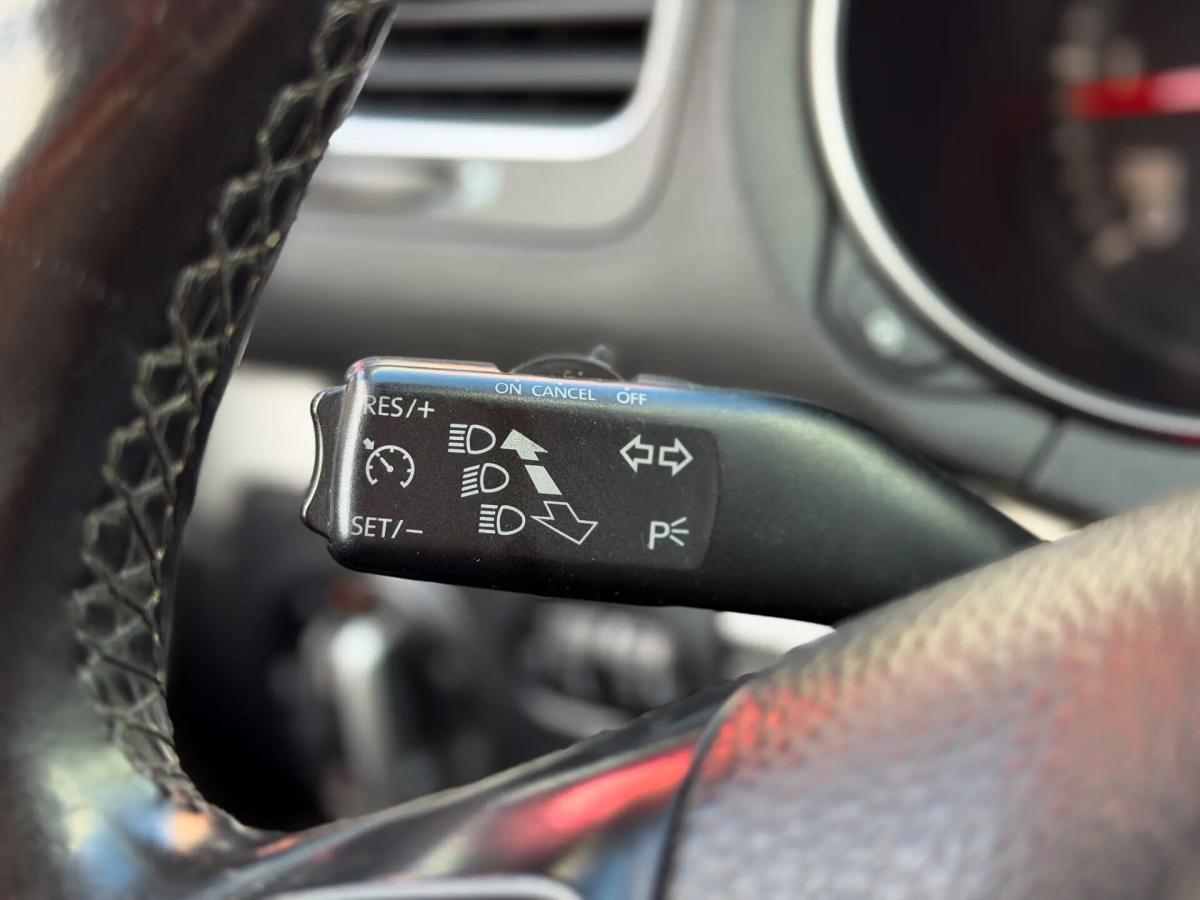 volkswagen-golf-2009-diesel-1598cc
