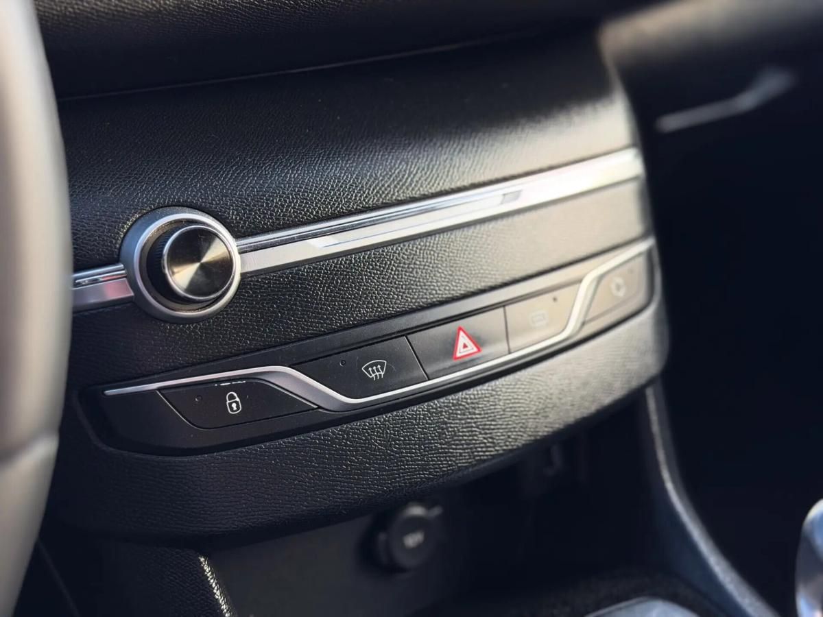 peugeot-308-sw-2018-diesel-1499cc