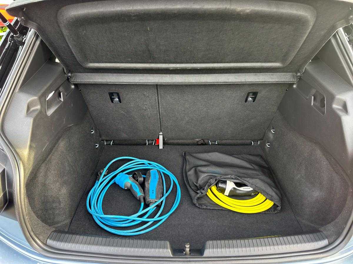 volkswagen-id-3-2023-eletrico-500cc