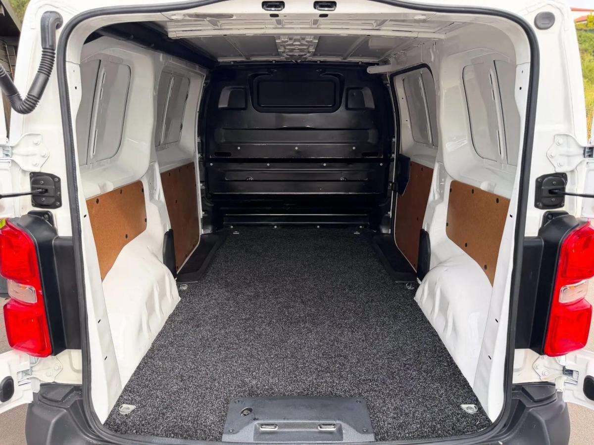 fiat-scudo-2022-diesel-1499cc