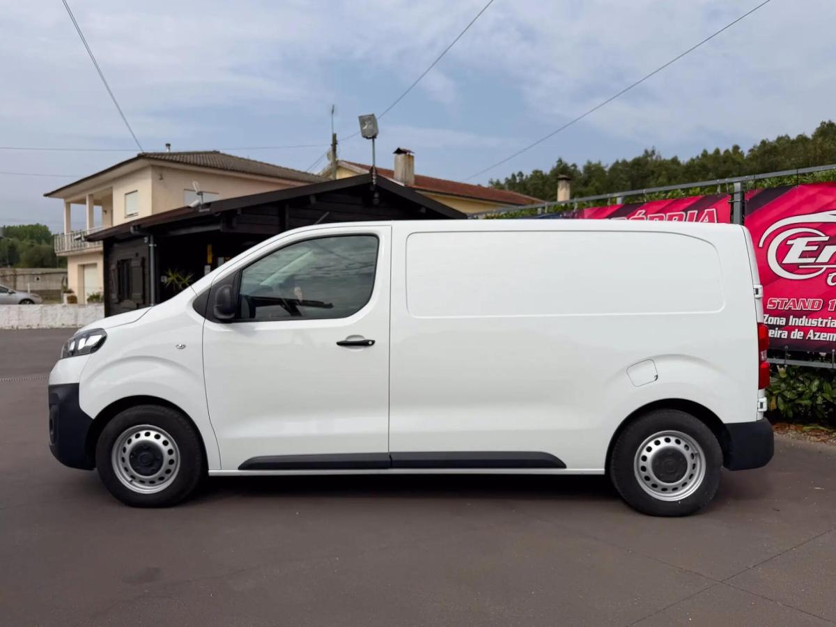 fiat-scudo-2022-diesel-1499cc