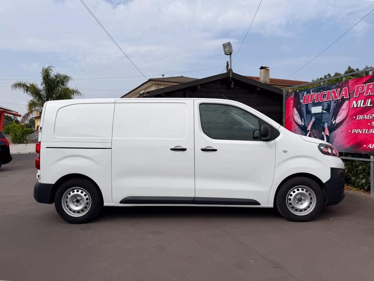 fiat-scudo-2022-diesel-1499cc