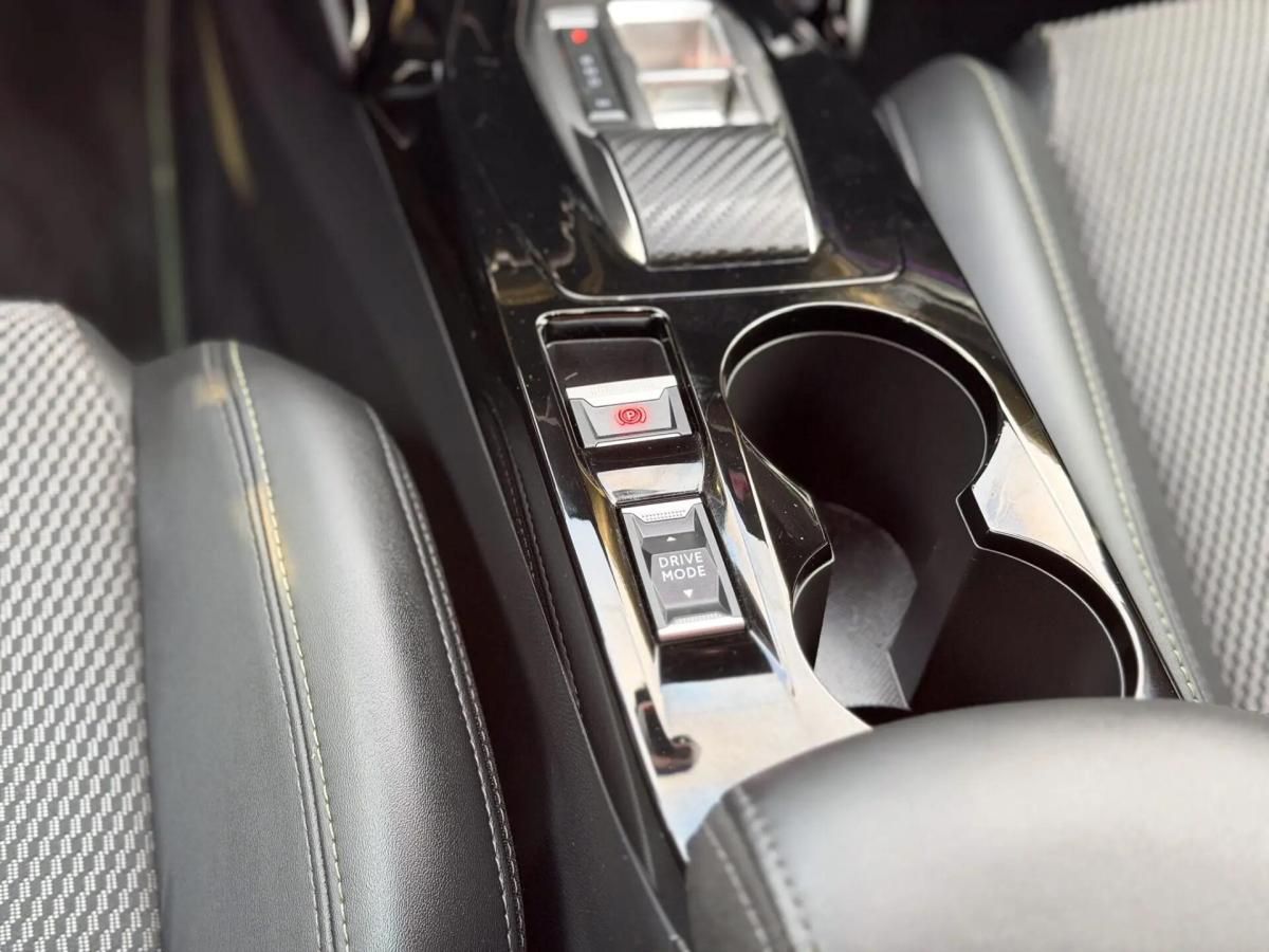 peugeot-2008-2023-gasolina-1199cc