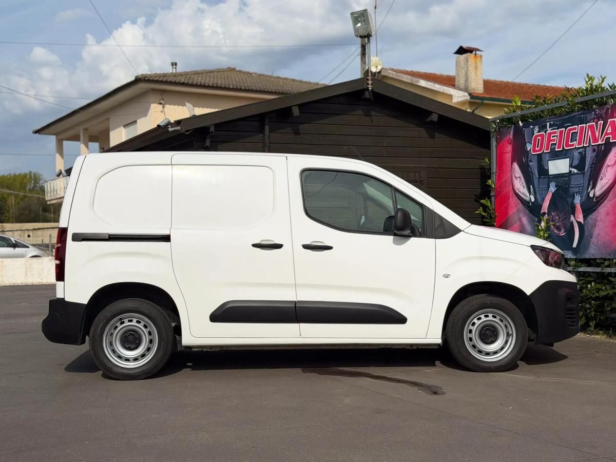 peugeot-partner-2022-diesel-1499cc