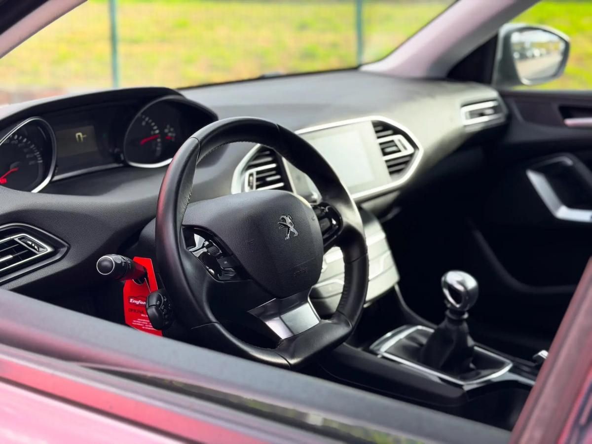 peugeot-308-sw-2019-diesel-1499cc