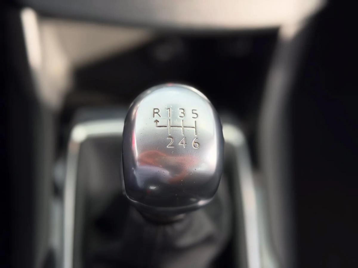 peugeot-308-sw-2019-diesel-1499cc