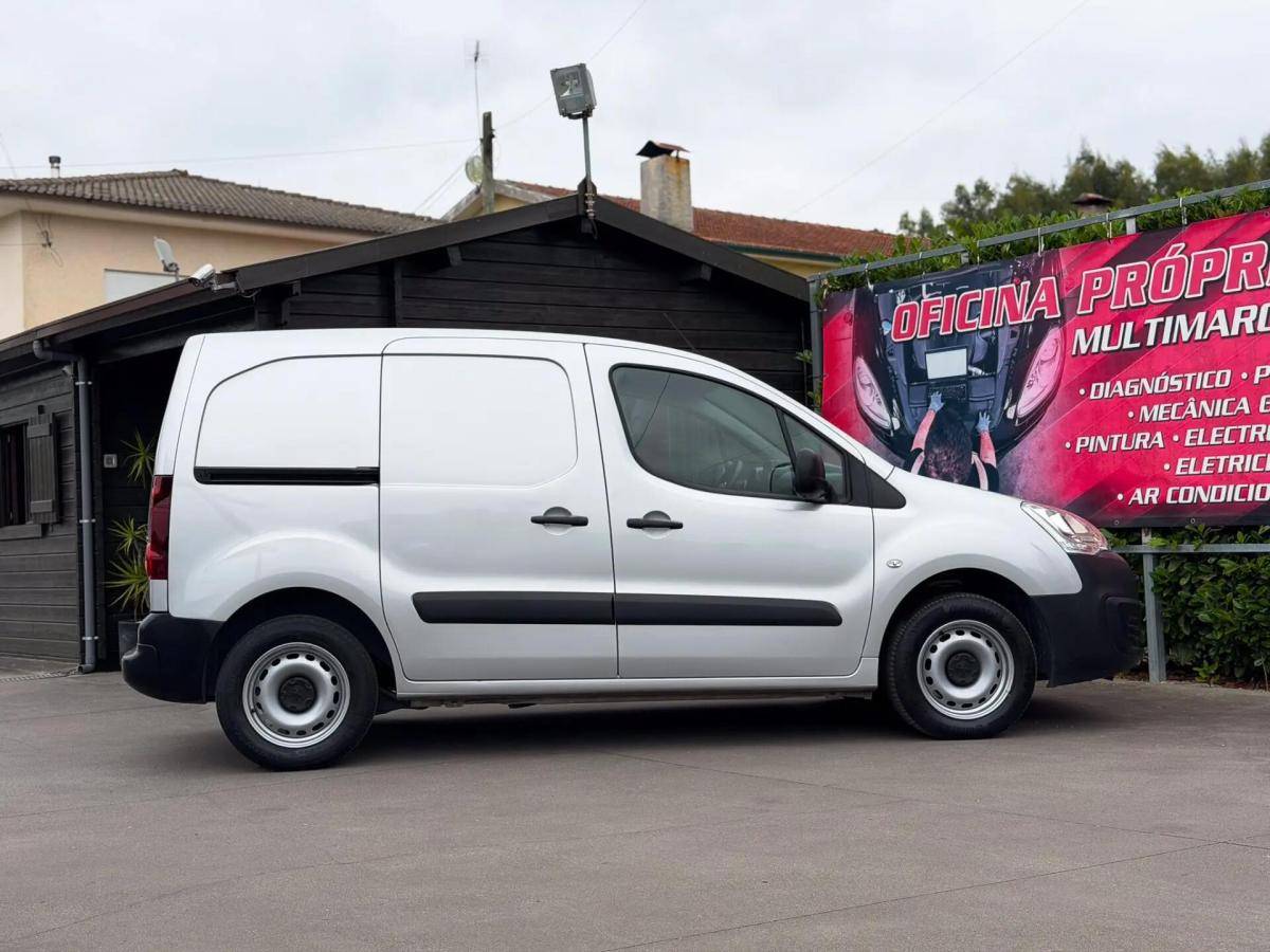 peugeot-partner-2018-diesel-1560cc