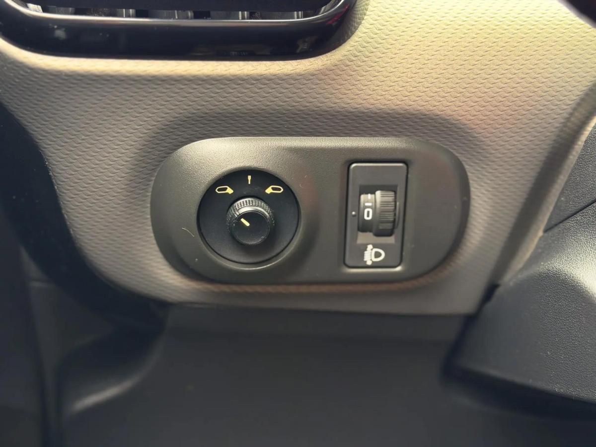 citroen-c4-cactus-2018-diesel-1560cc